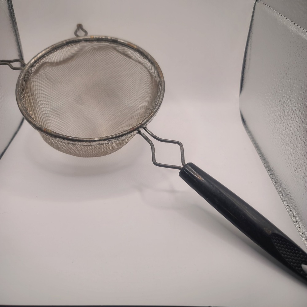 Vintage Mesh Strainer Sifter Wooden wood Handle Farmhouse Kitchen Utensil 5 inch